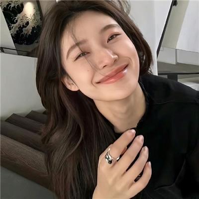 芍药花开火光中的芍药花